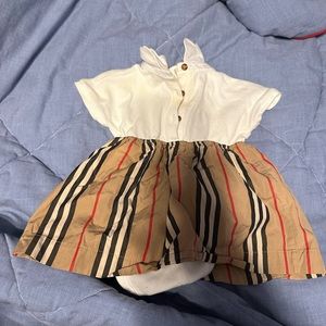 Burberry babygirl dress 6-9 months used